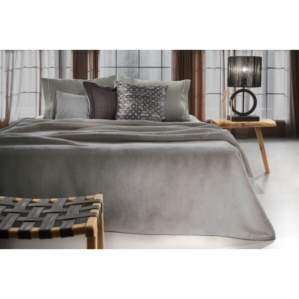 Ultra double velvet blanket Guy Laroche Smooth Taupe